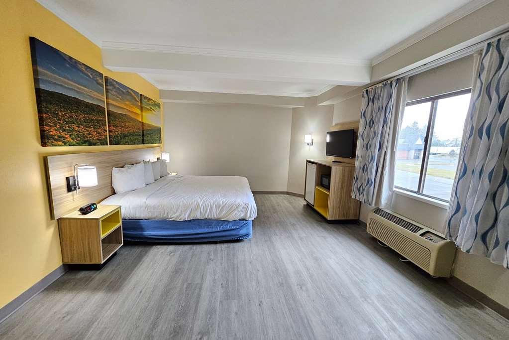 Days Inn By Wyndham Berlin Meriden Δωμάτιο φωτογραφία