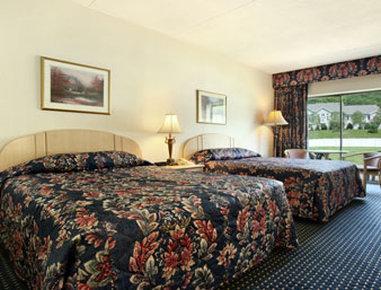 Days Inn By Wyndham Berlin Meriden Εξωτερικό φωτογραφία
